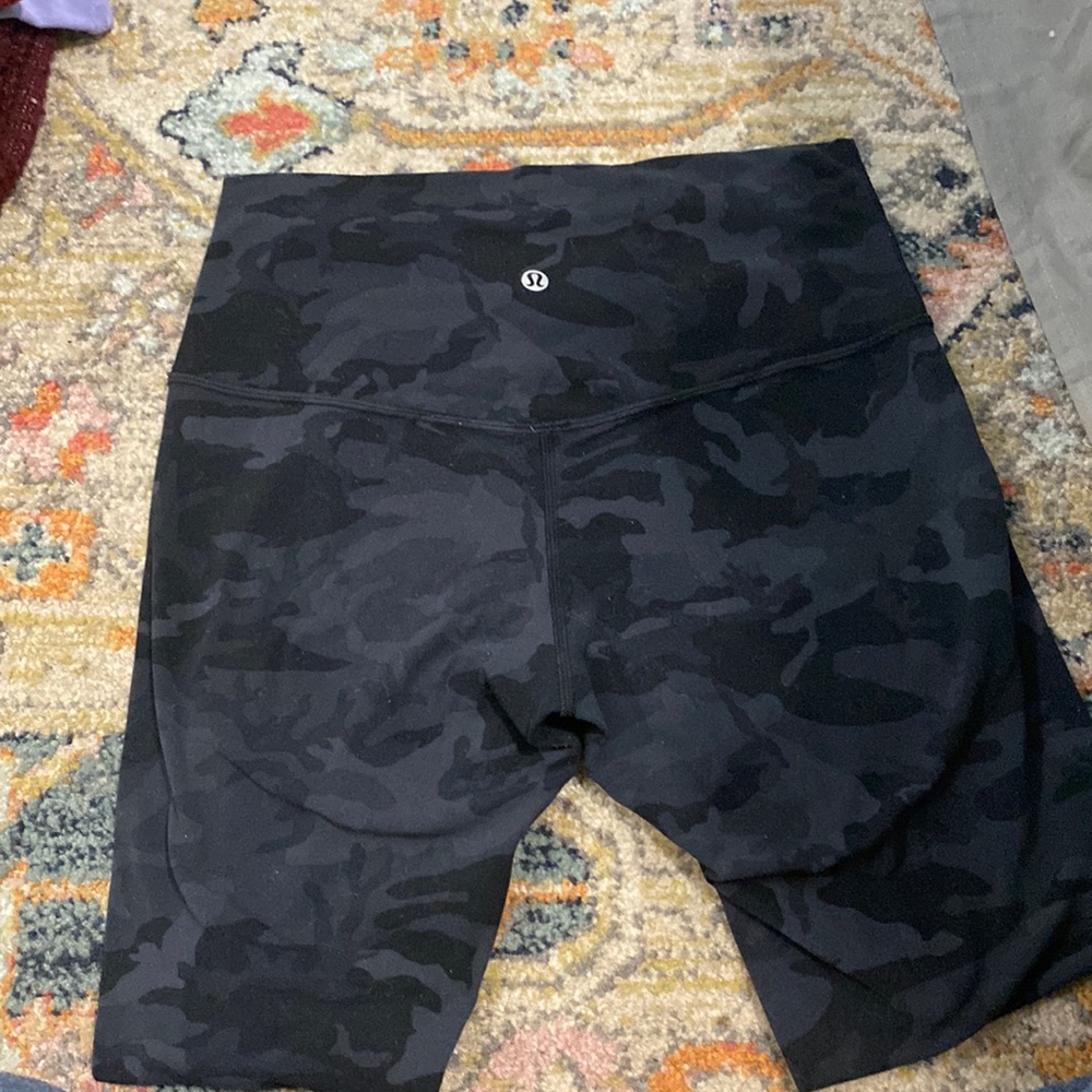 Lululemon Camo Align leggings size 8!
